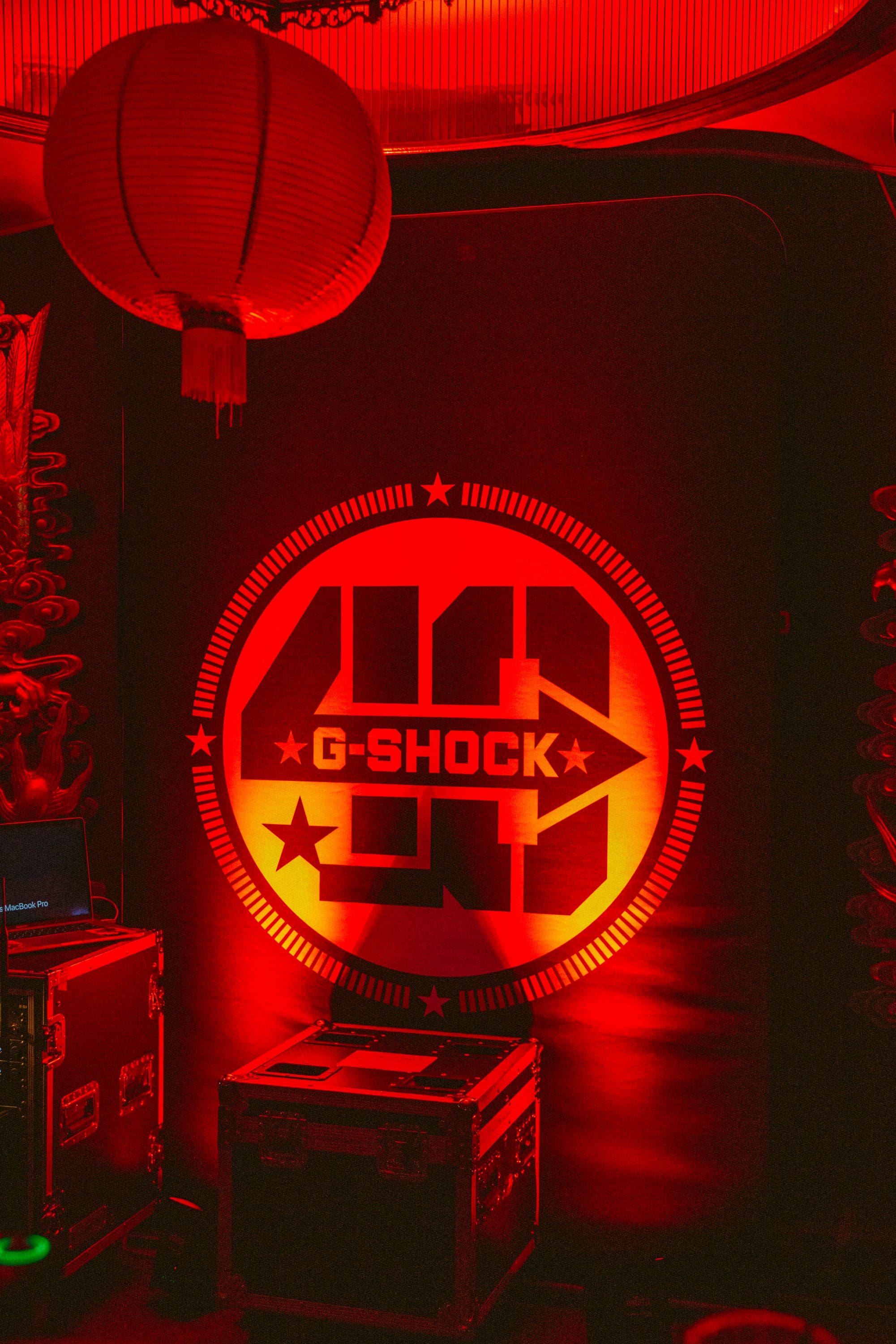 Wall decorate in the G-SHOCK 40th anniversary logo light in a soft red light
